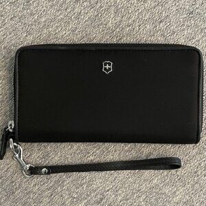 Victorinox Victoria 2.0 Smartphone wallet